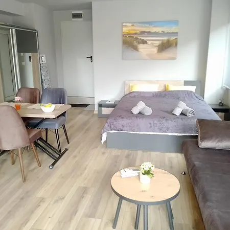 Sweet Apartment *